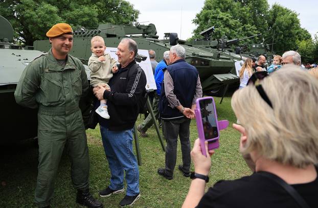 Zagreb: Proslava Dana državnosti na Jarunu 