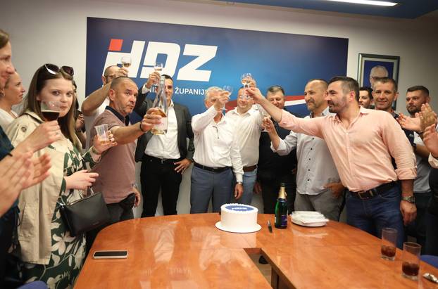 Šibenik: Uvjerljiva pobjeda HDZ-a za gradonačelnika i župana