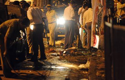Mumbai zatresle tri eksplozije, poginuo je najmanje 21 čovjek