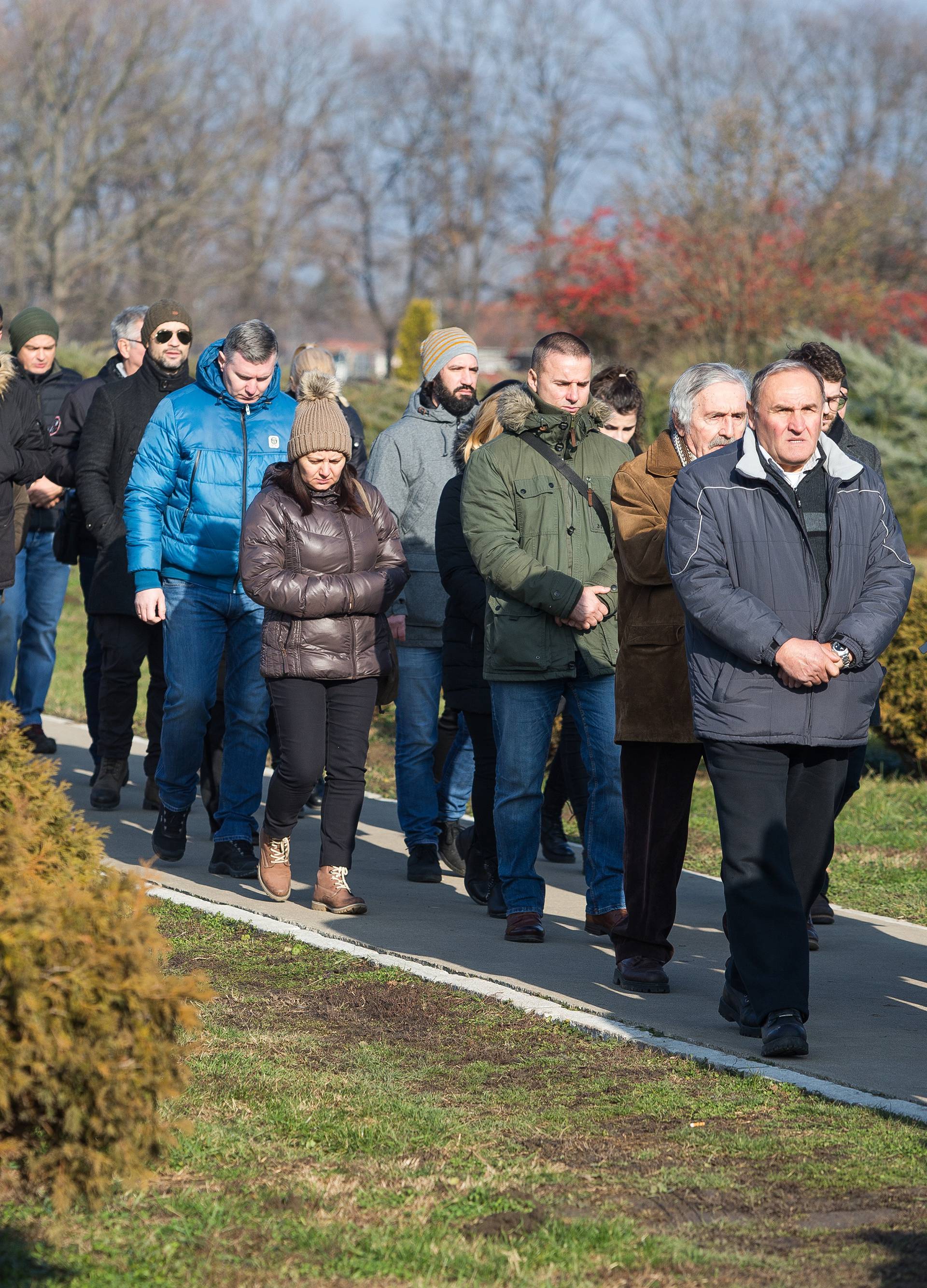 Prijatelji i obitelj neutješni na sprovodu: 'Hvala, a ne zbogom'