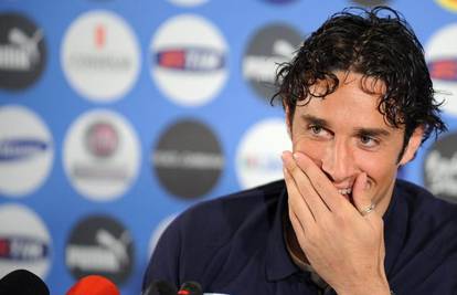 Dogovorili sve: Luca Toni iz Genoe prelazi u "Staru damu"