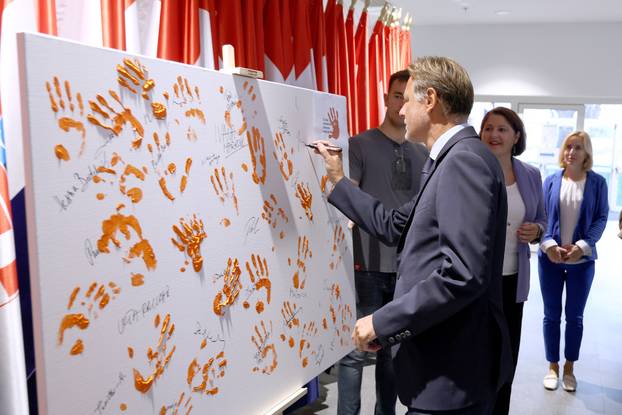 Zagreb: U Saboru obilježen Nacionalni dan borbe protiv nasilja nad ženama