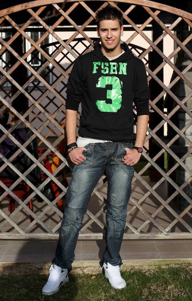 Zagreb: Šesnaest finalista RTL-ovog showa "Hrvatska traži zvijezdu" 