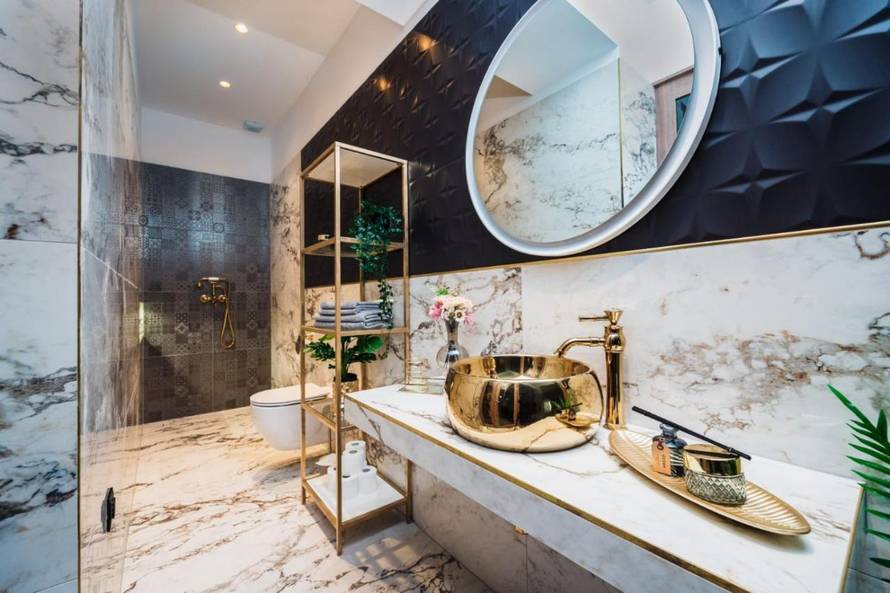 Novi apsurd u Splitu: Udruga gradske prostore pretvorila u luksuzne apartmane na Rivi?!