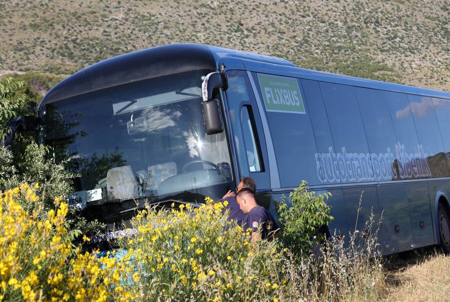 Šibenik: Sudar autobusa i osobnog automobila