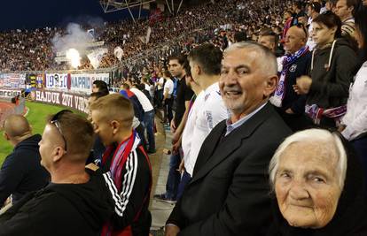 Mara je zvijezda Poljuda: Baka od 88 godina druka za Hajduka