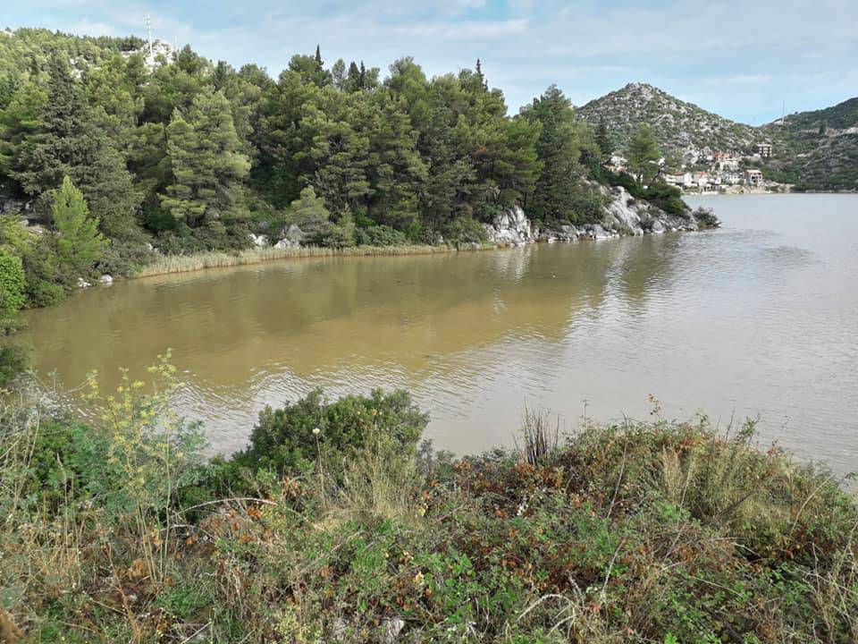 FOTO Olujno nevrijeme pogodilo Neretvu: U Pločama u kratkom roku palo čak 190 litara kiše