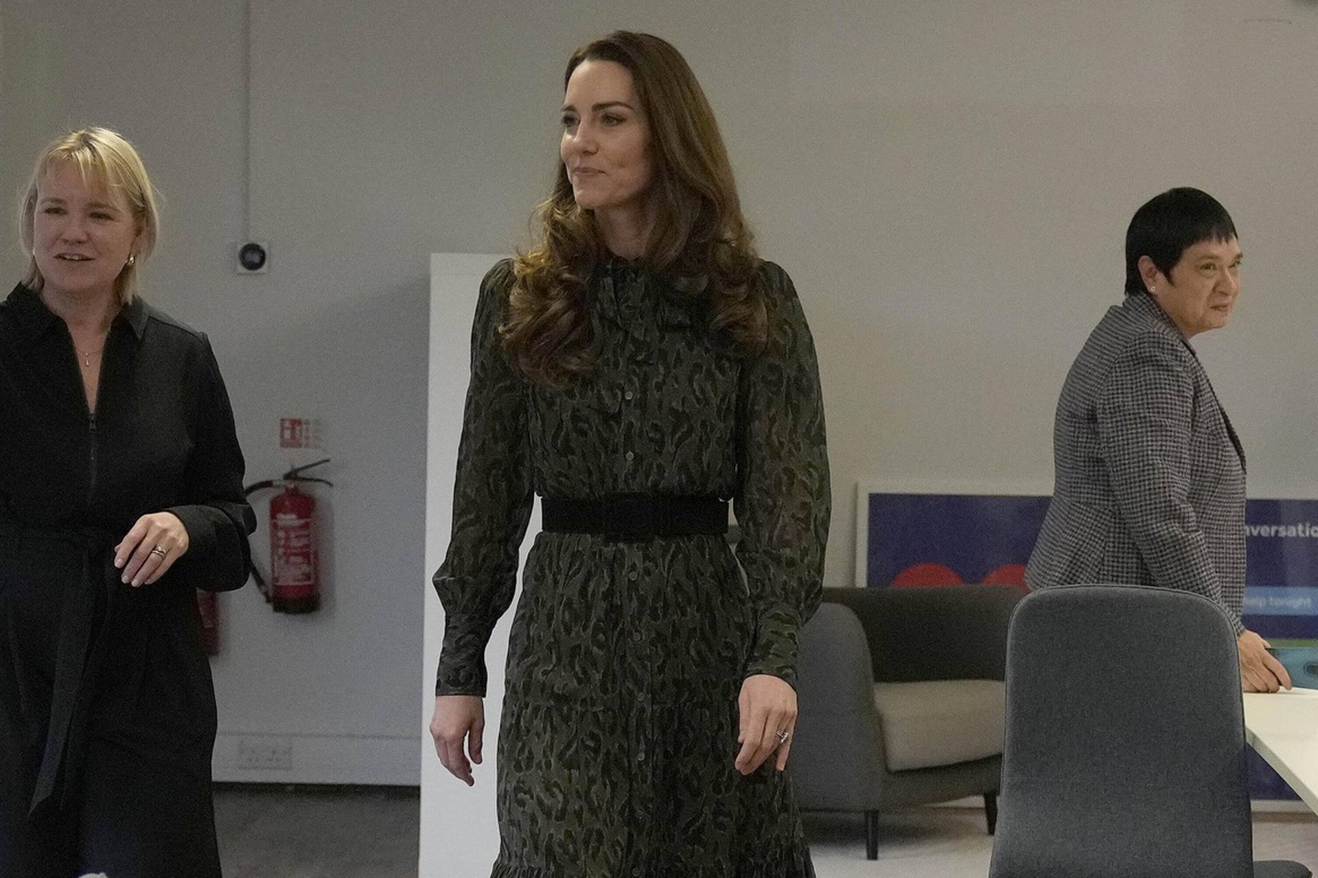 Kate Middleton privukla pažnju neuobičajenim leopard uzorkom i naušnicama od samo 90 kuna