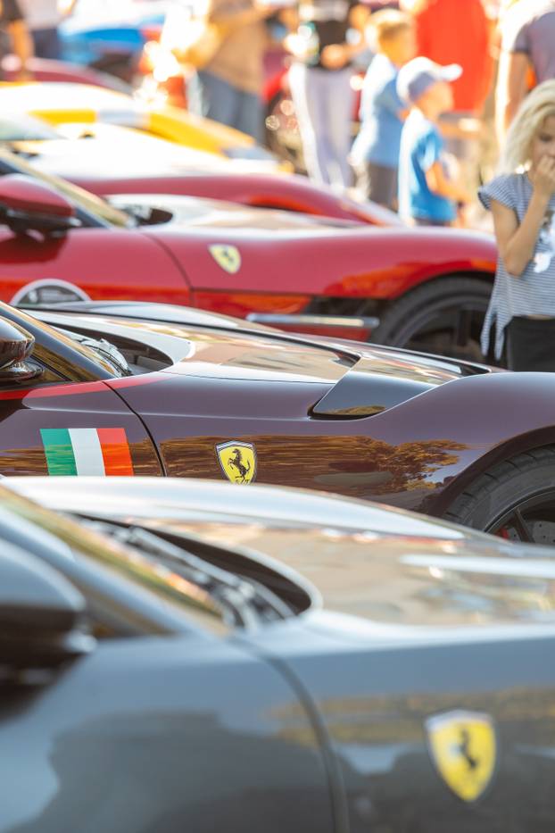 Pula: Ferrari vozila ispred pulske Arene