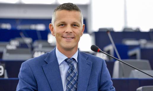 I male zemlje mogu puno. Dok sam god u Bruxellesu, nastavljam raditi na tome