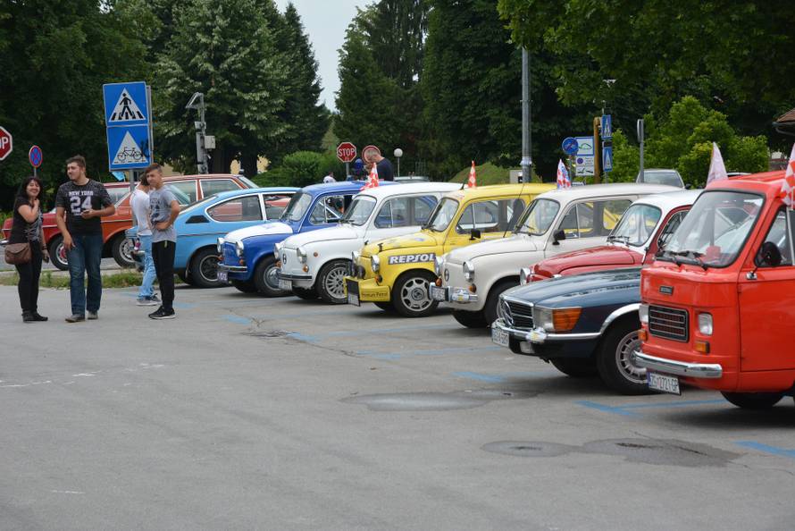 Ide u Njemačku: ‘Za prijatelja u Dortmundu obnovio sam Fiću’