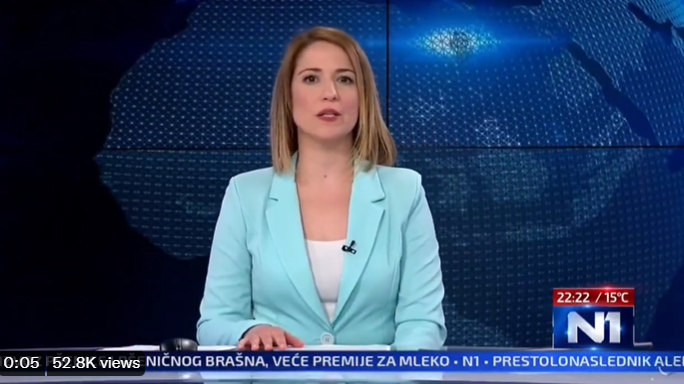 Voditeljici u programu uživo zazvonio mobitel, a njezina reakcija je postala viralni hit