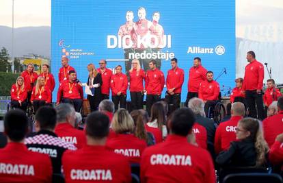 Ponos Hrvatske: Dočekali su paraolimpijce kraj fontana...