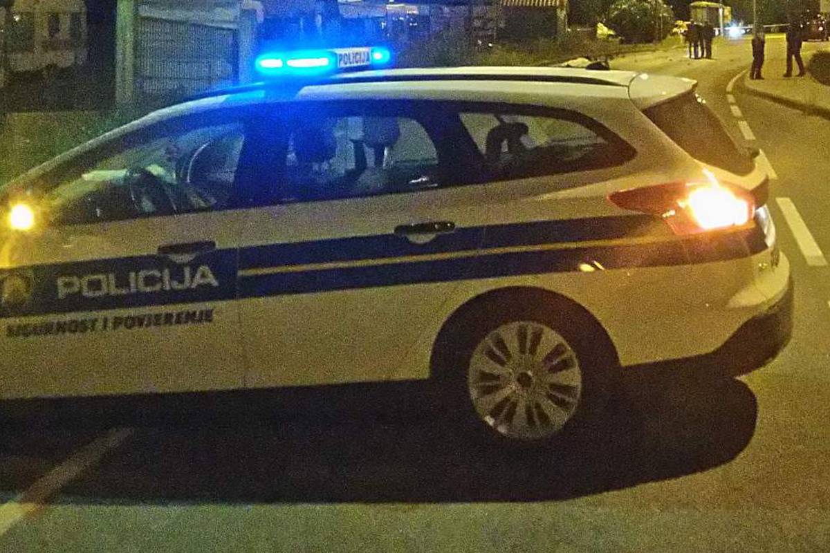 Zagreb: U lančanom sudaru četiri auta nastala je samo šteta