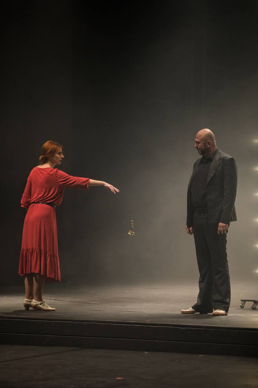 Woyzeck zbog ljubomore ubija ljubavnicu: Idu li bogati u rat?