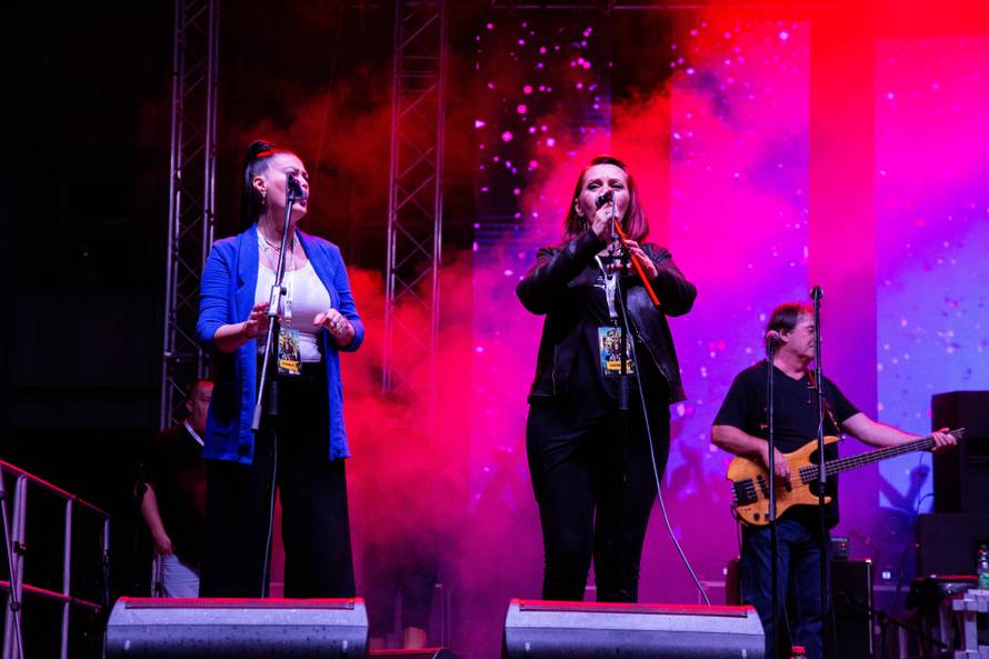 Tomislav Bralić i klapa Intrade najavili suradnju s Halidom Bešlićem u Novoj Gradiški...