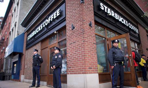 Starbucks nakon skandala šalje radnike na tečaj protiv rasizma