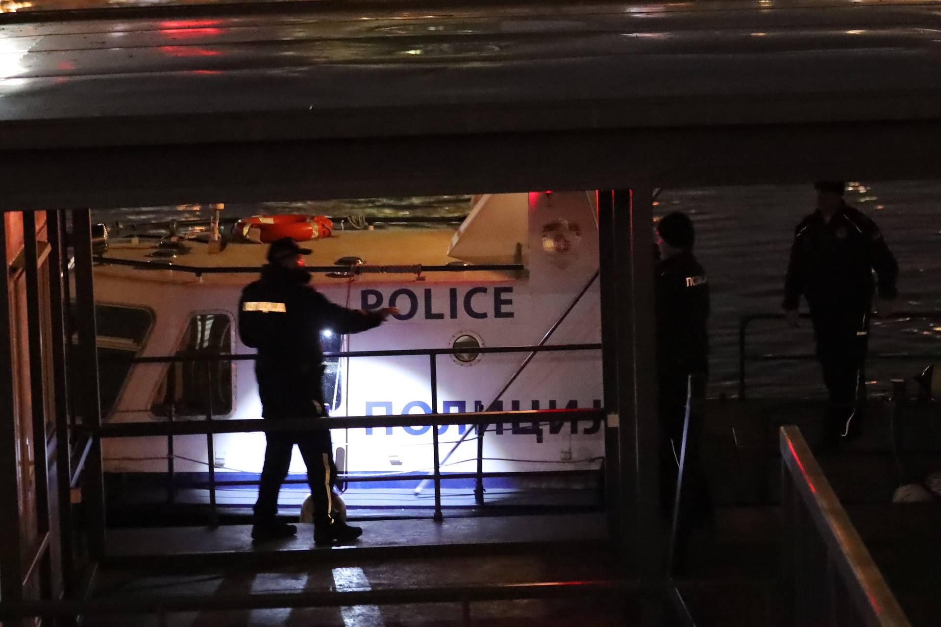 Beograd: Policija dugo u no? pretražuje Savu u potrazi za nestalim Perišem
