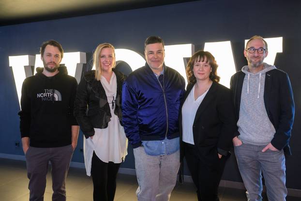 Zatvorena projekcija prve epizode znanstveno - putopisne dokumentarne serije "Aha!"