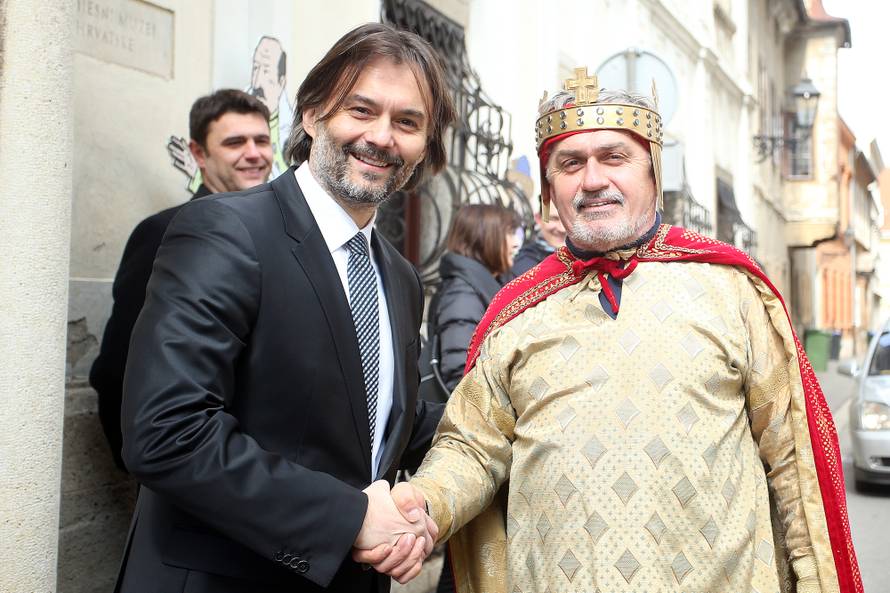 Moćni kralj Tomislav projahao Zagrebom s Kravat pukovnijom