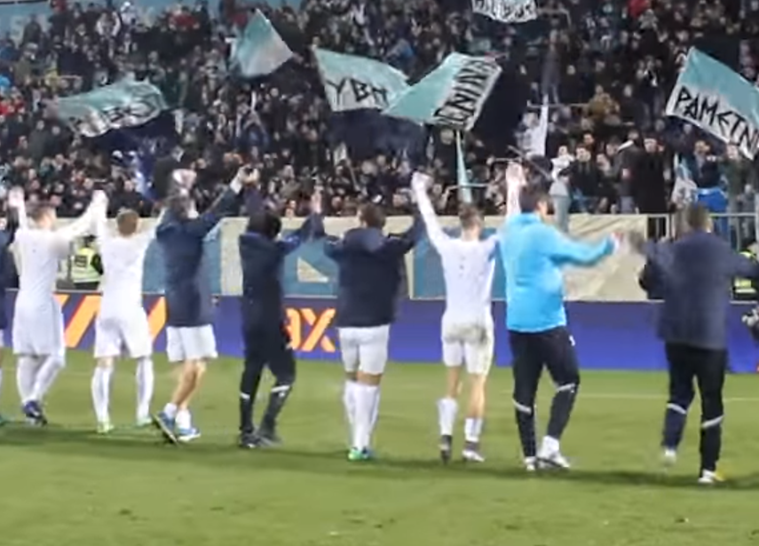 I baš je dobro... Rijeka naslov proslavila vrijeđajući Dinamo!