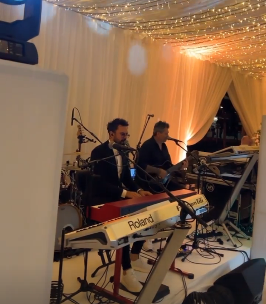 Livakoviću na svadbi pjevali Matić i Grašo, stigli su poznati, a gosti su uživali uz vatromet