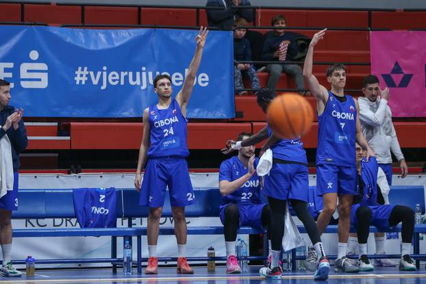 Zagreb: Utakmica 8. kola državnog prvenstva košarkaša Cibona - Dubrava