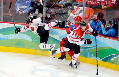 Hokej: Kanada i SAD borit će se za zlatnu medalju...