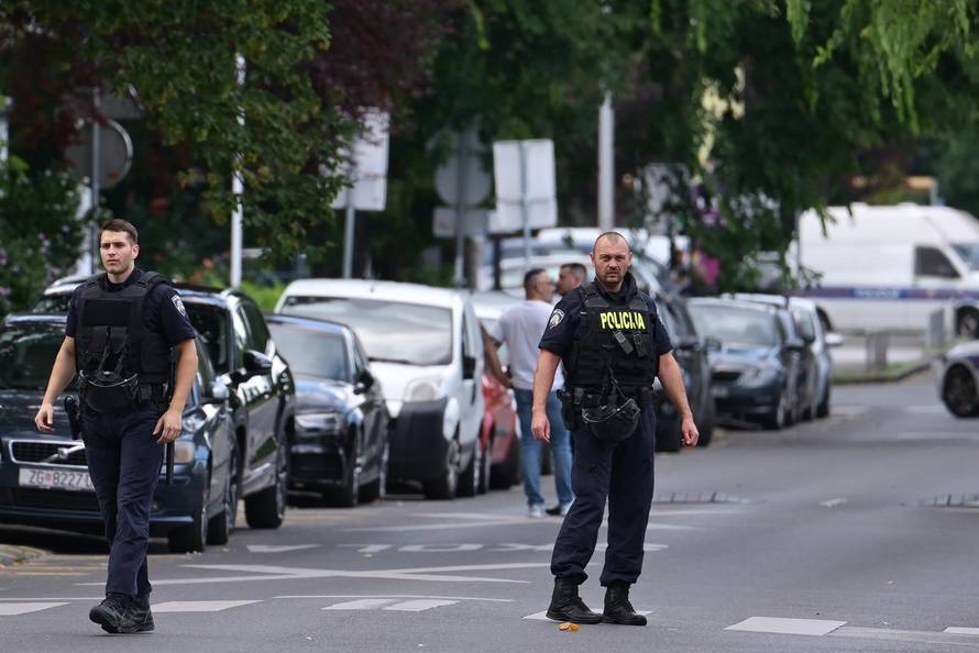 Zagreb: Čovjek s bombom kod osnovne škole, policija zatvorila okolne ulice