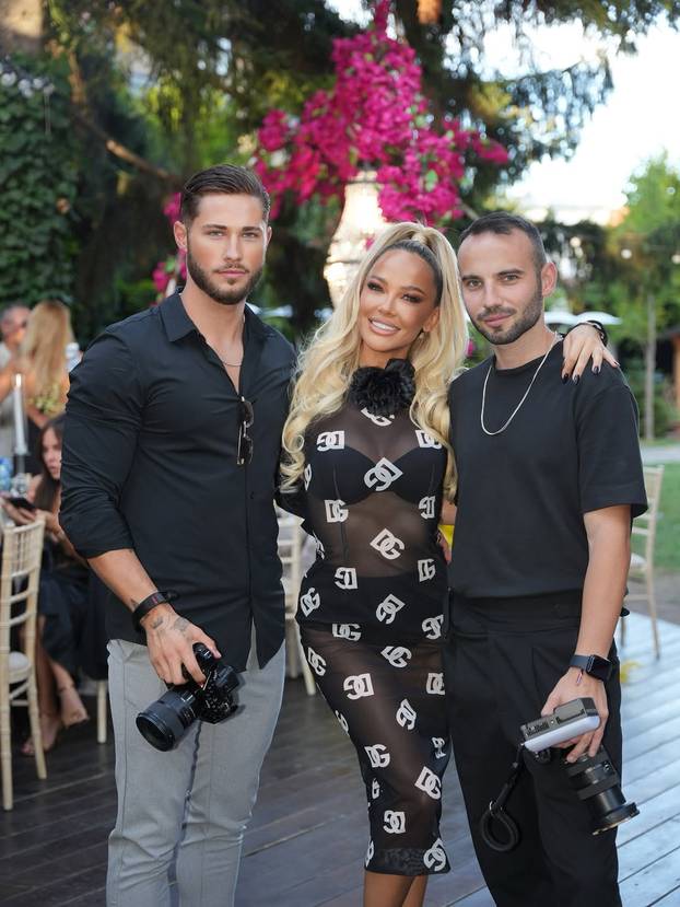 Maja Šuput objavila je fotke s rođendana: Uz nju je bio i Šime, pogledajte kako je proslavila