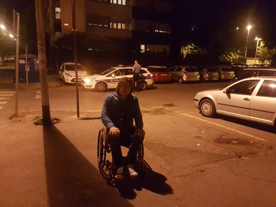 Škenderu opet ukrali invalidska kolica: 'Ne mogu doći k sebi'