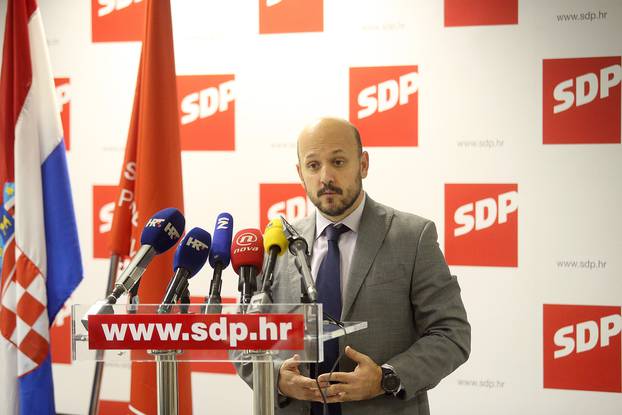 Zagreb: SDP-ovci na konferenciji za medije predložili mjere u borbi protiv iseljavanja