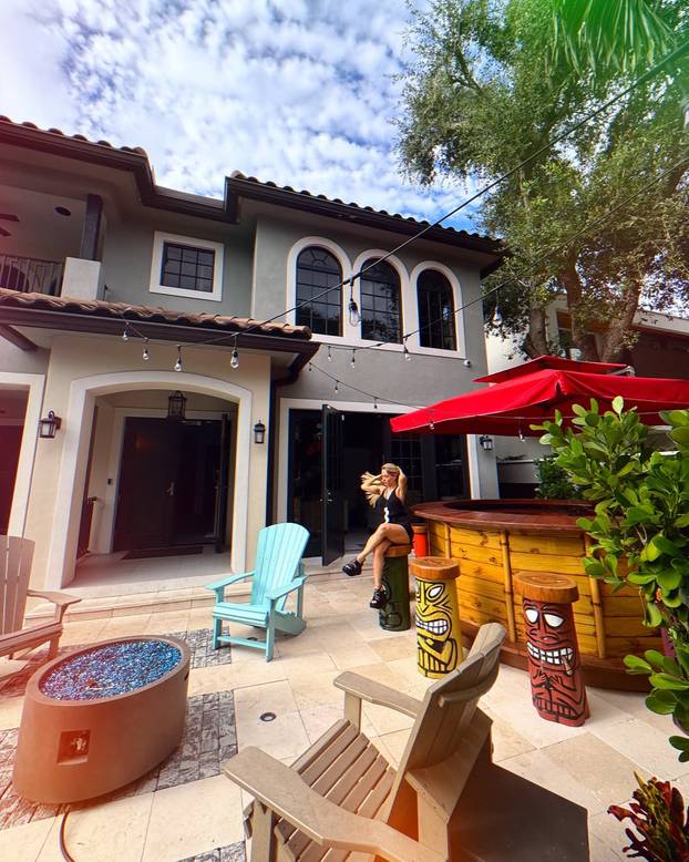 FOTO Brazilsku influencericu osuđuju zbog izgleda: 'Izbacuju me iz dućana jer sam preseksi'