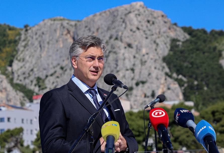 Andrej Plenković na svečanom otvorenju luke Omiš