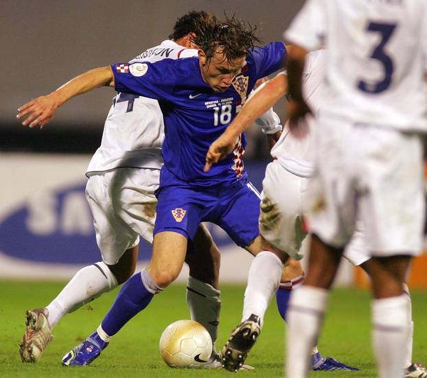 ARHIVA - 2006. Zagreb: Vatreni i "maksimirska krtica" srušili su Englesku 