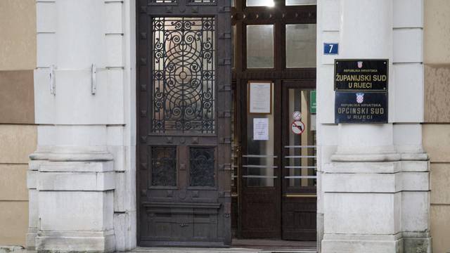 Rijeka: Pravosudni policajac propucao se na Županijskom sudu