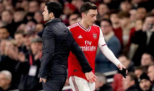 Özil se ne miri s izbacivanjem iz momčadi: Neću ovako završiti...