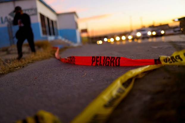 Mexican cartel leader dies in shootout after mass jail break