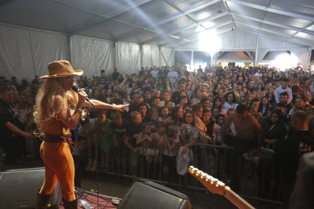 Gornja Bistra: Nastup Maje Šuput oduševio publiku na Bistranskoj Čušpazijadi