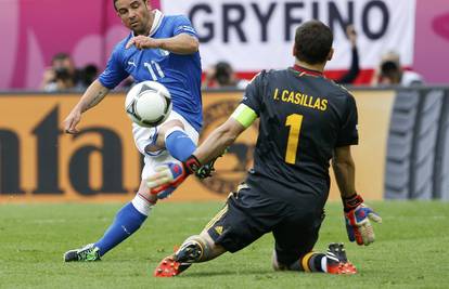 Furiji tek bod: Italija na startu zaustavila branitelje naslova!