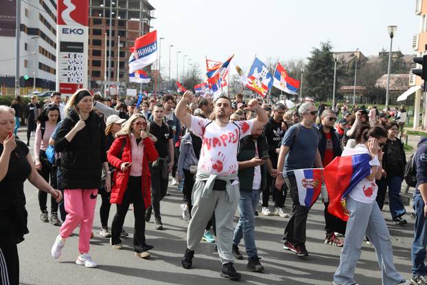 Beograd: Studenti i građani koji su iz  Čukarice krenuli u centar  grada