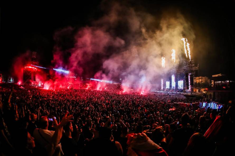 Šibenik: Koncert Marka Perkovića Thomsona na Šibenskom Šubićevcu
