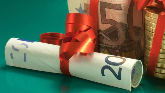 Bliže se blagdani: Ova tvrtka isplaćuje božićnicu od 1670 eura