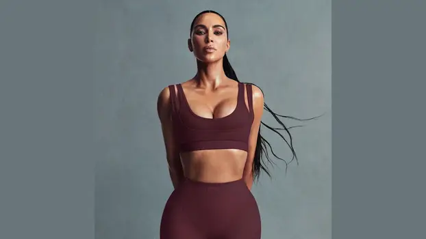 FOTO Oblikuje tijelo i podržava obline: Kim Kardashian i Nike imaju kolekciju za vježbanje