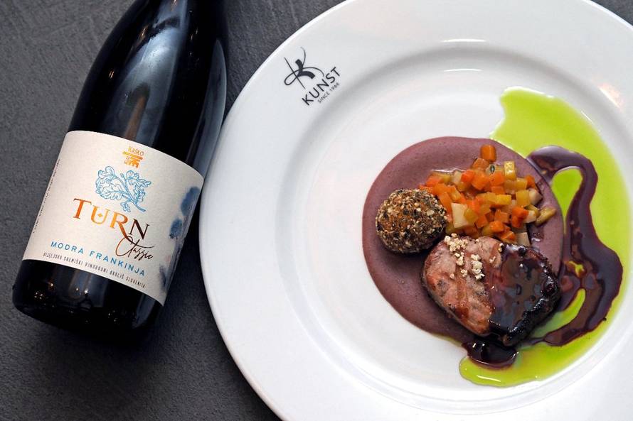 Goveđi jezik najbolje prija uz Cviček, vino koje su Slovenci zaštitili i više nije tako kiselo