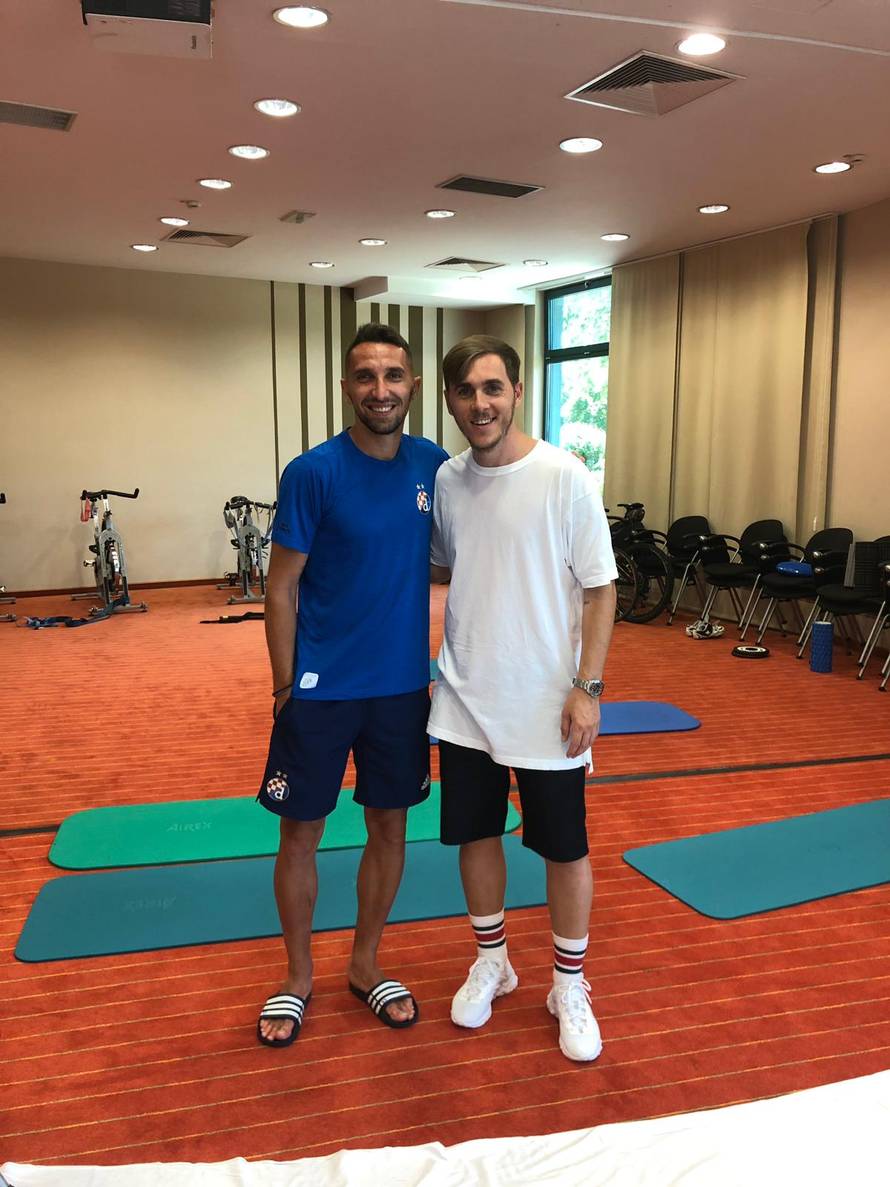 Stigao im je frizer Ervin: Modri su se 'zbigecali' za Ligu prvaka