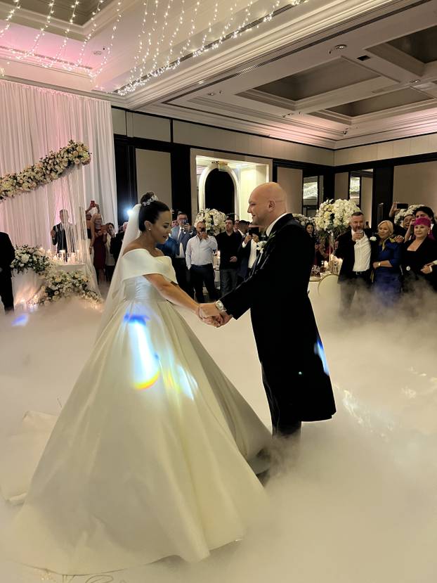 Mihajilo Šaulić, sin pokojnog pjevača Šabana Šaulića, i njegova izabranica Marina Velimirović izgovorili su sudbonosno "da" 