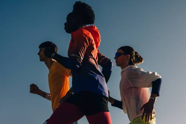 95 slika Appleovih gadgeta: Novi telefoni, satovi, slušalice, ovo je sve što su jučer otkrili