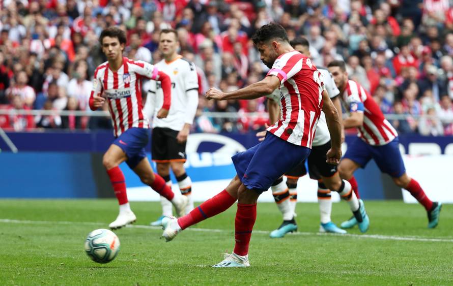 La Liga Santander - Atletico Madrid v Valencia