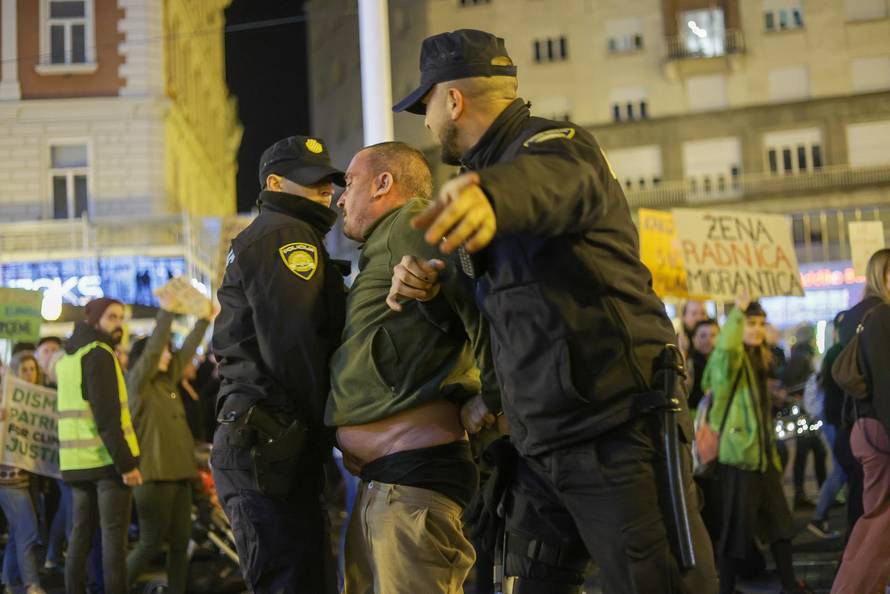Zagreb: Policija uhitila muškarca koji je verbalno napao sudionike Noćnog marša
